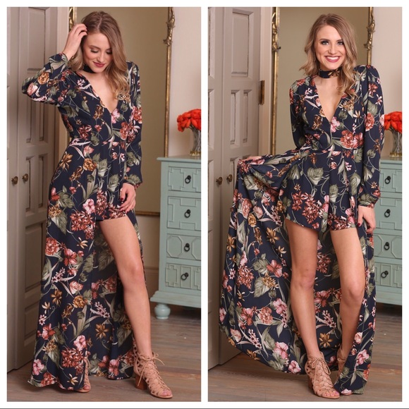 ✨LAST✨Gorgeous Navy floral print romper-maxi - Picture 3 of 7